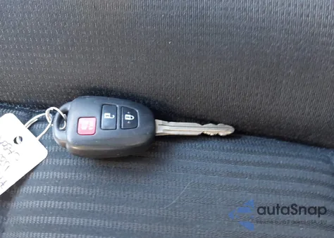 2015 Toyota Rav4 Xle из США, поврежденный, VIN 2T3WFREV2FW160922